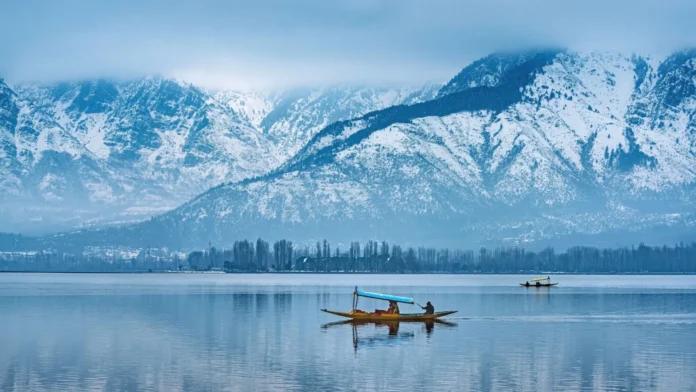 Dal Lake 1 1600x900 1 696x392